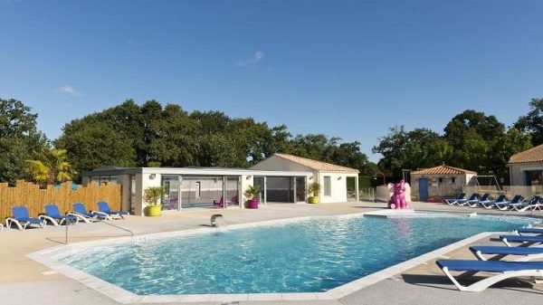 La piscina del camping LE BOIS JOLI (85)