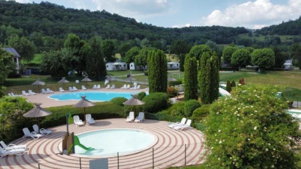 Camping Domaine de l'Epinette in Chatillon (39)