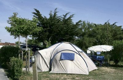 Camping La Plage à Saint Clément Des Baleines Charente